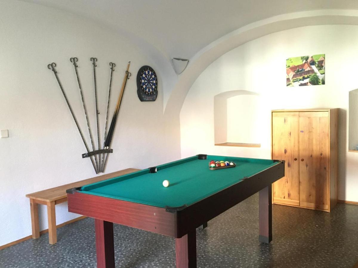 Ferienwohnungen Und Appartements Im Idyllischen Vierkanthof, Gruppenurlaube Fürstenfeld Exteriör bild