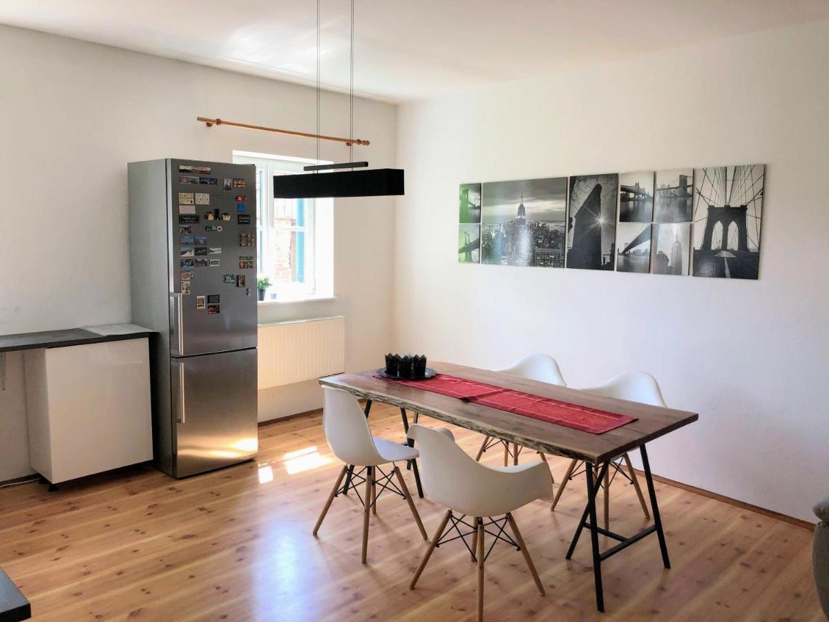 Ferienwohnungen Und Appartements Im Idyllischen Vierkanthof, Gruppenurlaube Fürstenfeld Exteriör bild
